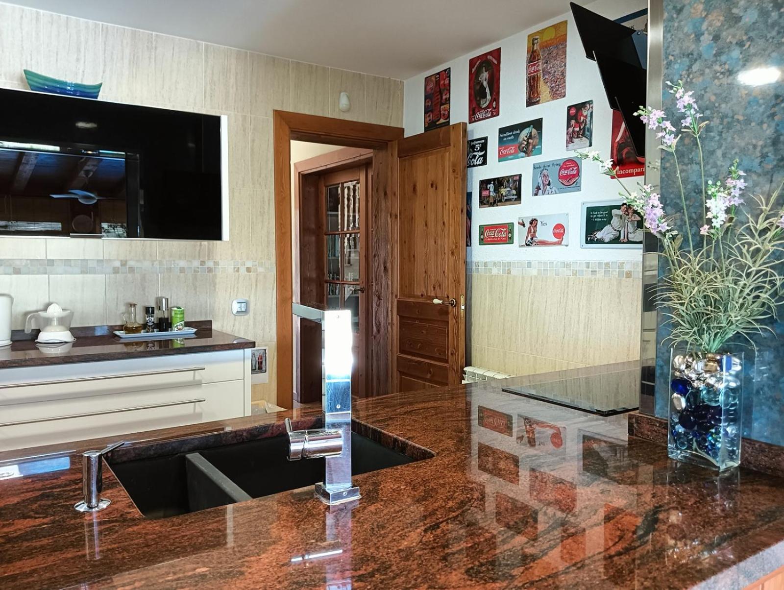Villa Du Lac Speciale Pour Famille Avec Enfant Riudecanyes Экстерьер фото